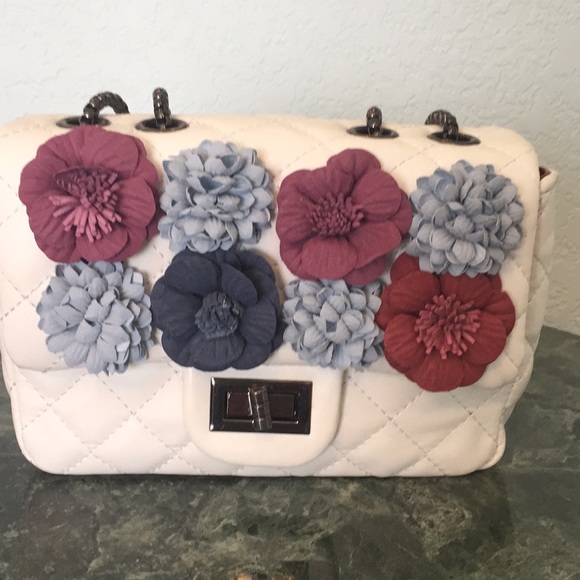 Handbags - Bag 👜 quilted white